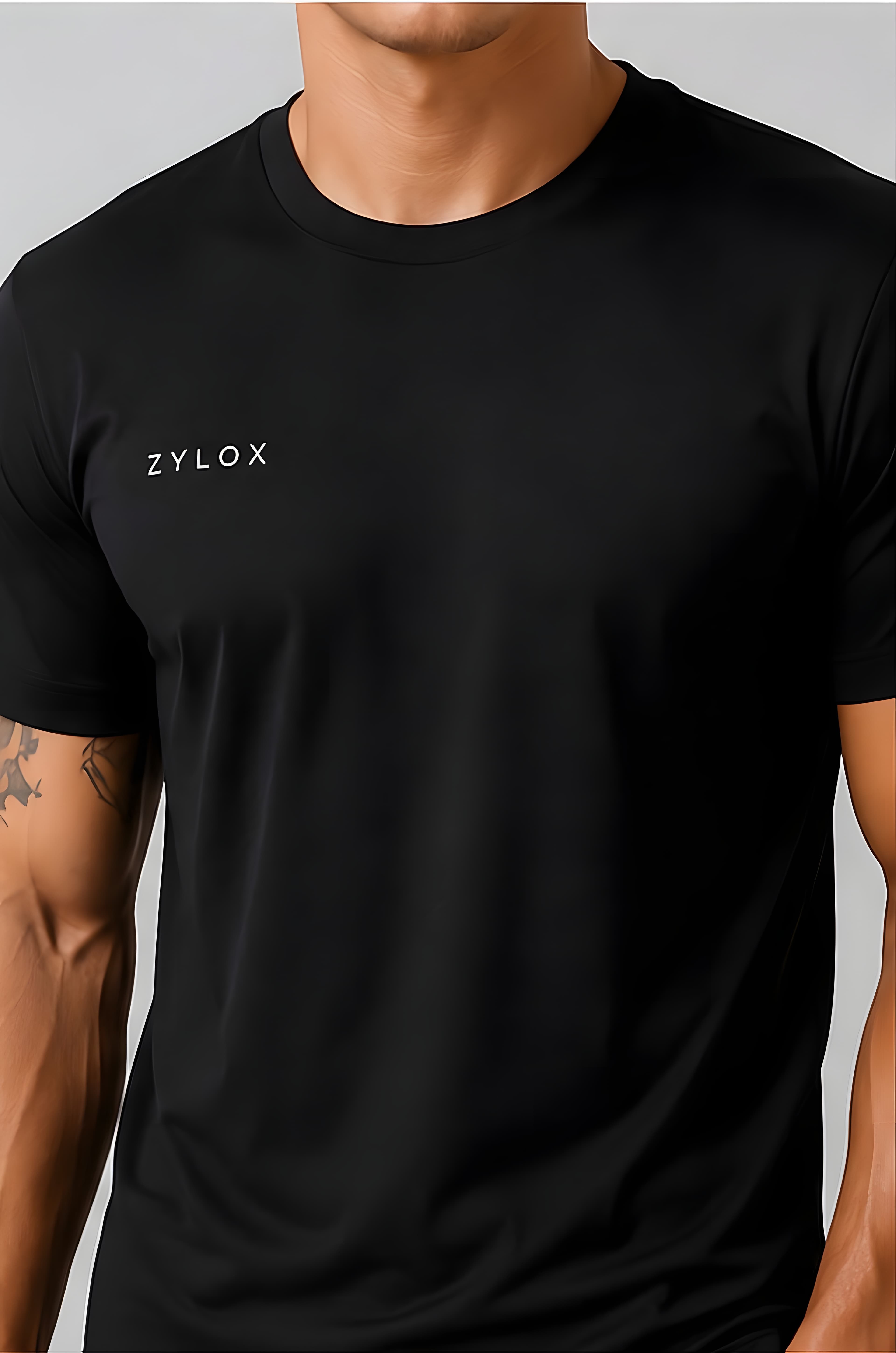 Core Tee — black